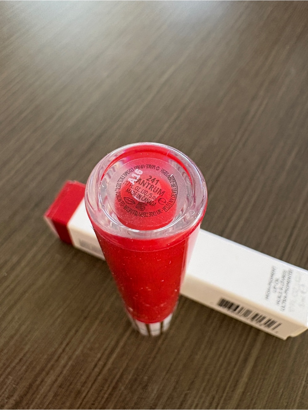 MAC Lipglass Cushion High-Pigment Lip Oil Tantrum - Picture 6 of 7
